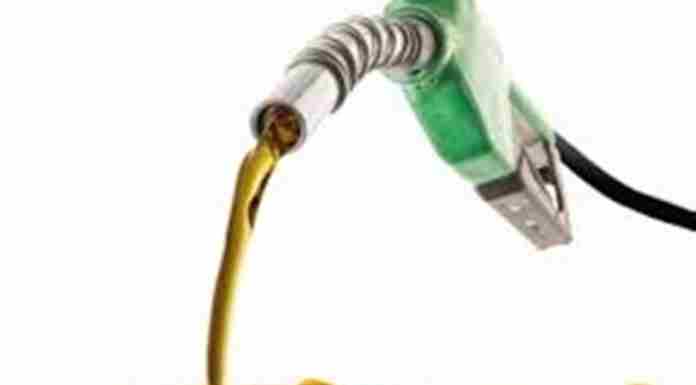 Petrobras reduz preço da gasolina em 5,2% a partir desta terça-feira