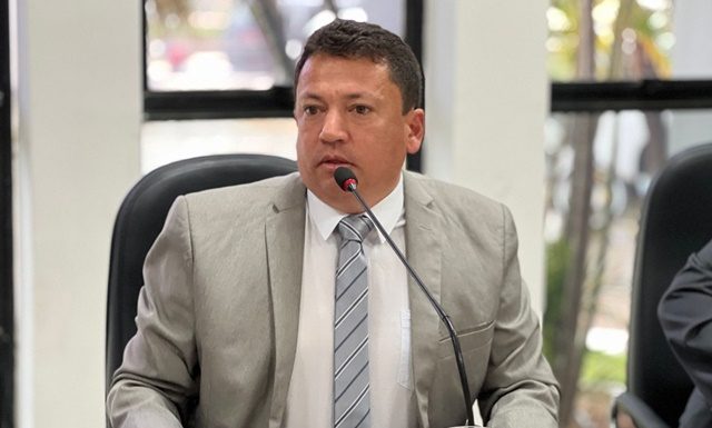 Confirmado: Pé-de-Galo retorna à Câmara de Petrolina após articulação na base de Simão Durando