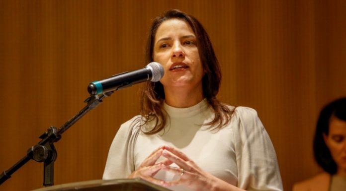 Governadora Raquel Lyra empossa novos procuradores da PGE e cumpre agenda no município de Salgueiro, no Sertão Central