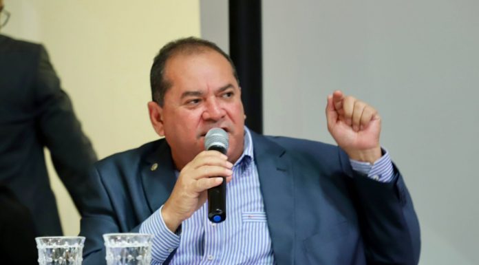 Ronaldo Silva desafia o grupo governista e lidera mudança histórica na Câmara de Petrolina