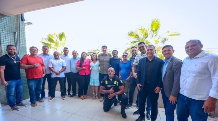 Ausência de Aero Cruz em anúncio da líder do governo expõe clima tenso nos bastidores da política de Petrolina