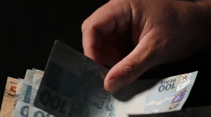 Mercado reduz previsão da inflação para 4,43% este ano