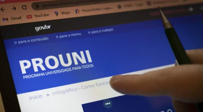 Estudante deve comprovar até hoje informações de inscrição no Prouni
