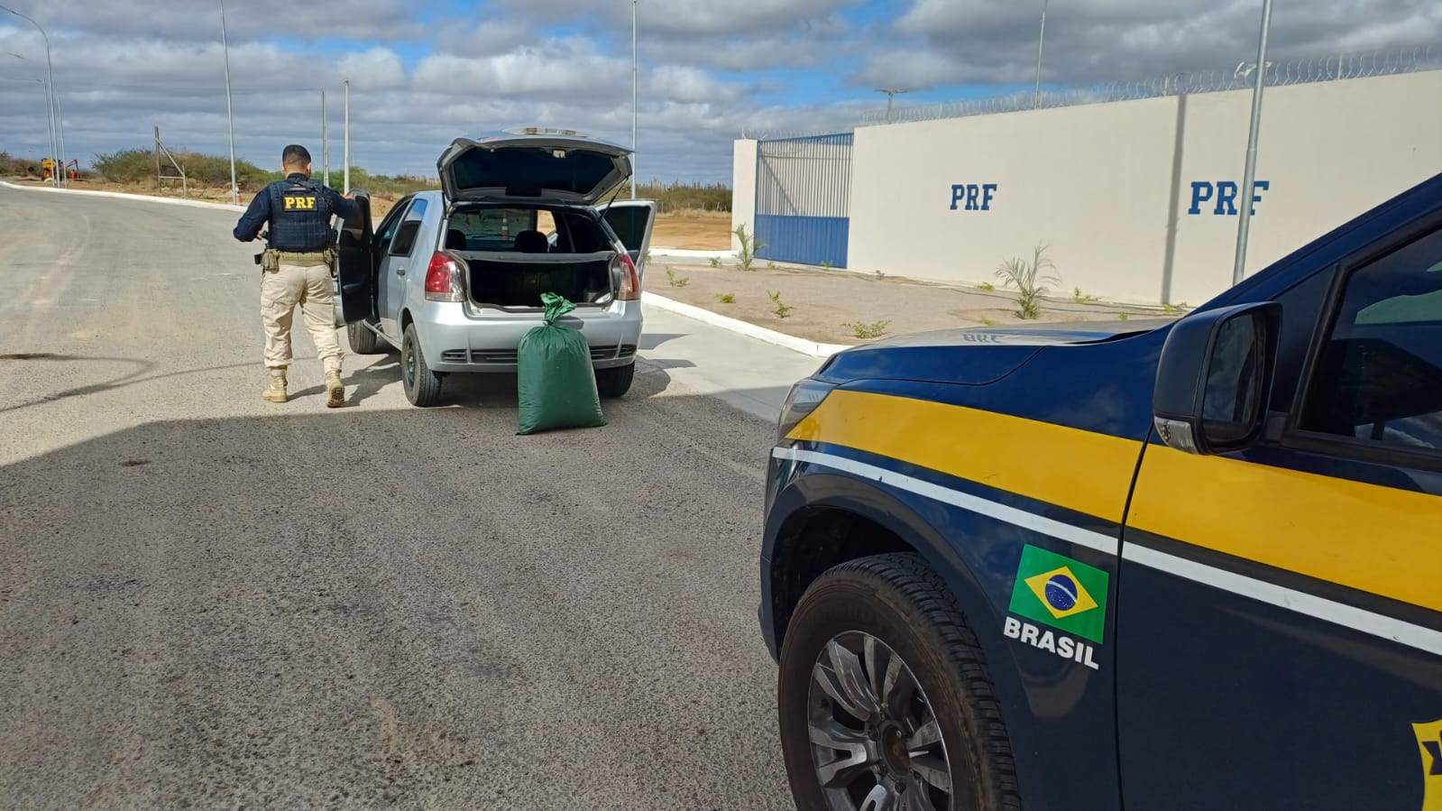 Motorista inabilitado é detido com 13 Kg de maconha em Petrolina – Blog  Nossa Voz