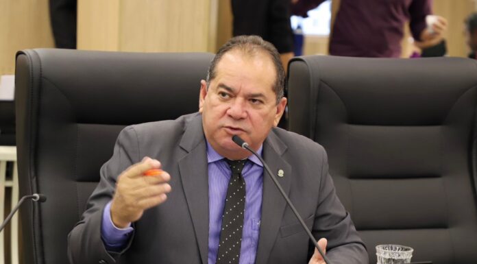 Vereadores de Petrolina debatem tarifaço de Trump e reforçam o alerta para prejuízos na fruticultura do Vale do São Francisco