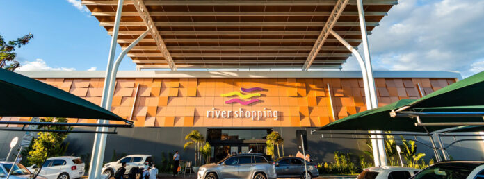 1761273123944_River Shopping