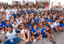 Juá Literária: último dia de programação apresenta leitura, canções e envolvimento do público na Carreta Literária