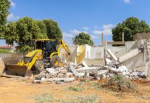 Prefeitura inicia demolição de Unidade de Saúde no João de Deus e prepara terreno para receber novo espaço