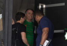 Bolsonaro passa por audiência de custódia neste domingo