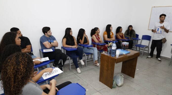 Jovens petrolinenses podem participar de oficinas sobre orientação profissional