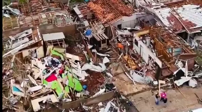 Tornado destrói 90% de cidade no Paraná e causa seis mortes