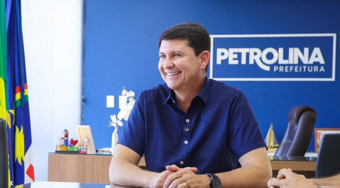 Prefeito Simão comemora nova redução do tarifaço e diz que mobilização seguirá para que produtores de uva também sejam contemplados