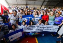 Governadora Raquel Lyra entrega títulos de propriedade em Afrânio e anuncia inauguração antecipada do Pátio de Feira de Dormentes