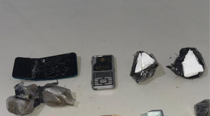 PM apreende drogas e conduz suspeito no bairro Antônio Guilhermino, em Juazeiro