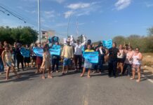 Moradores de Petrolina protestam contra falta de água e interditam via na zona leste da cidade
