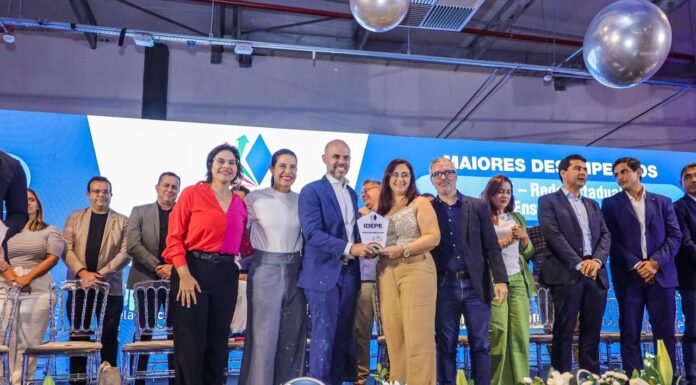 Governadora Raquel Lyra comanda entrega do Prêmio Idepe 2024 e destaca o apoio do Governo do Estado aos municípios