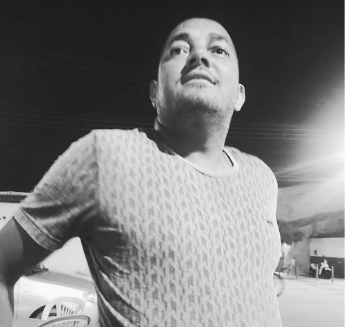 d8c07f77-657d-4357-a9e2-f260d1795f28