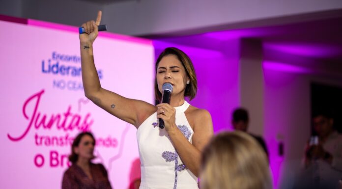 Michelle estava no Ceará para evento quando soube da prisão preventiva de Bolsonaro