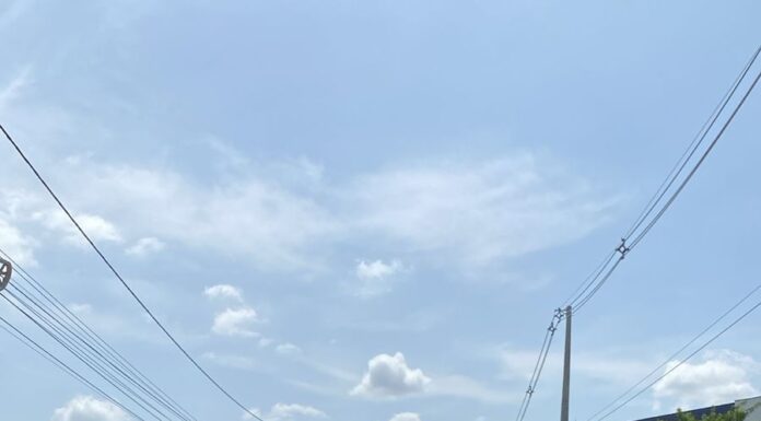 Vazamento deixa bairros sem água neste sábado; Reparos da Compesa estão sendo realizados no centro de Petrolina