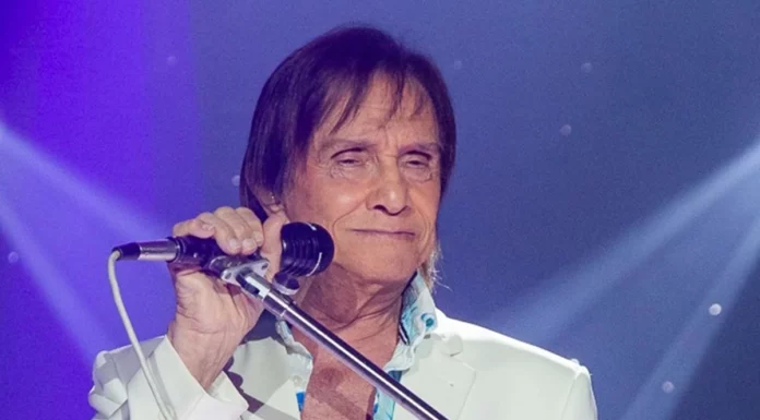 Roberto Carlos sofre acidente durante gravação de especial da Globo