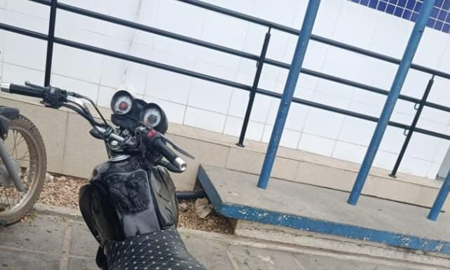 Homem foi conduzido à delegacia por direção perigosa e sem CNH no Projeto N-3 em Petrolina