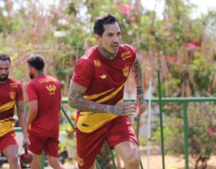 4bad0570-9f62-4449-8697-fda569fad275