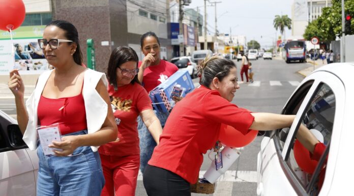 Blitz da prevenção: Prefeitura inicia ações do Dezembro Vermelho com mobilização educativa em Petrolina