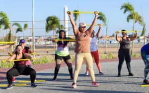 Fucional-e-musculacao-no-Parque-do-Povo-1-300x188