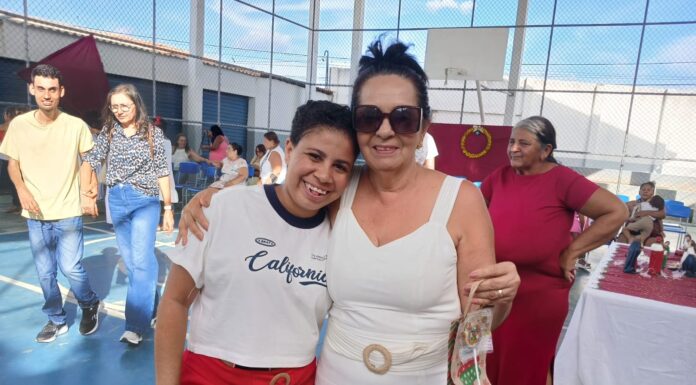 APAE de Juazeiro encerra ano letivo com confraternização e renovação de compromisso