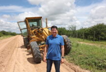 Simão Durando anuncia investimento para terraplanagem de mais de 60km da estrada de Caititu e Cristália