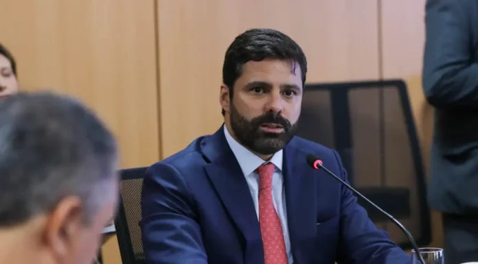 Secretário executivo é nomeado ministro interino da Justiça