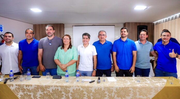 Unidos pela mudança: Suzana, Isaac e ACM Neto reúnem multidão e apresentam novo caminho para a Bahia em Juazeiro