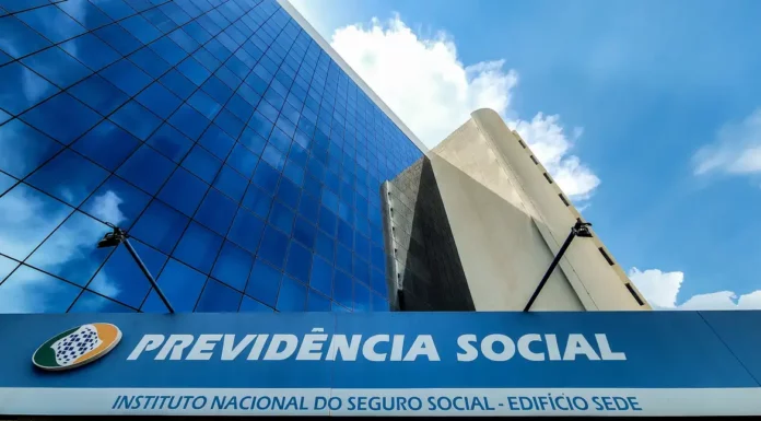 Sancionada lei que proíbe descontos em benefícios do INSS