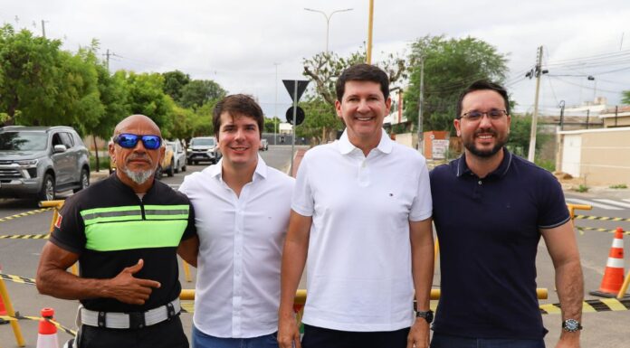 Simão Durando acompanha fase final da obra na Avenida Inácio Bonfim