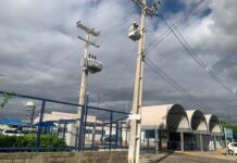 Poste de alta tensão com risco de queda preocupa comunidade em frente ao Sest Senat