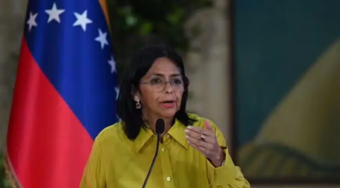 Suprema Corte da Venezuela ordena que Delcy Rodríguez assuma a presidência
