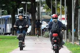 Registro, placa e CNH: novas regras para ciclomotores entram em vigor