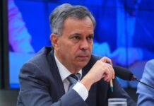 Deputado Félix Mendonça (PDT) é alvo de operação que investiga suspeita de desvios de emendas