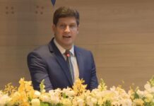 Prefeito João Campos é alvo de pedido de impeachment após alteração de resultado de concurso público