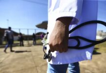 Quase metade dos cursos de Medicina na BA será punida após desempenho ruim no Enamed; Juazeiro está na lista