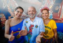 No Galo da Madrugada, governadora Raquel Lyra recebe o presidente Lula e destaca força do Carnaval de Pernambuco