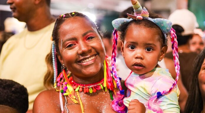 Carnaval de Juazeiro: terceira noite é marcada por forte presença de famílias nos circuitos