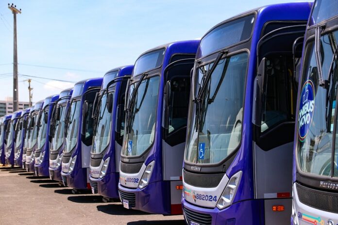 Frota de ônibus