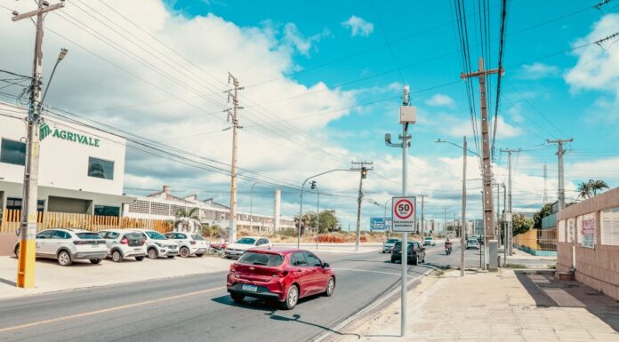 Prefeitura de Petrolina orienta motoristas após dano em semáforo no bairro Atrás da Banca