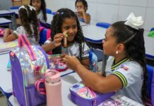 Em festa, rede municipal de ensino de Juazeiro recebe estudantes para o início do ano letivo 2026