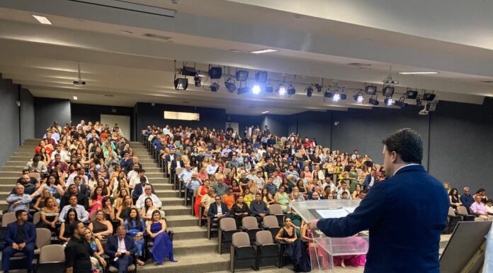 Hospital Dom Malan em Petrolina forma 15 novos médicos especialistas