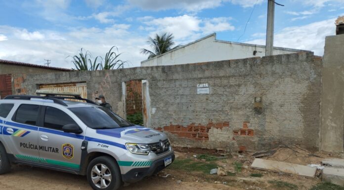 Homem é encontrado morto atrás de muro de residência em Santa Maria da Boa Vista