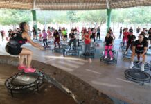 Aulão de Jump reúne participantes no Parque Josepha Coelho em celebração ao Dia Internacional das Mulheres