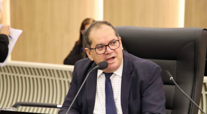 Silva insiste em CPI para fiscalização de emendas com base na Operação Vassalos e eleva tom de debate na Câmara de Petrolina