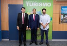 Simão Durando convida ministro do Turismo para o São João de Petrolina